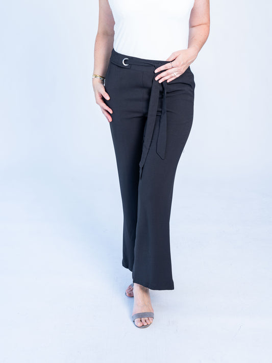 PANTALON OJETILLO NEGRO