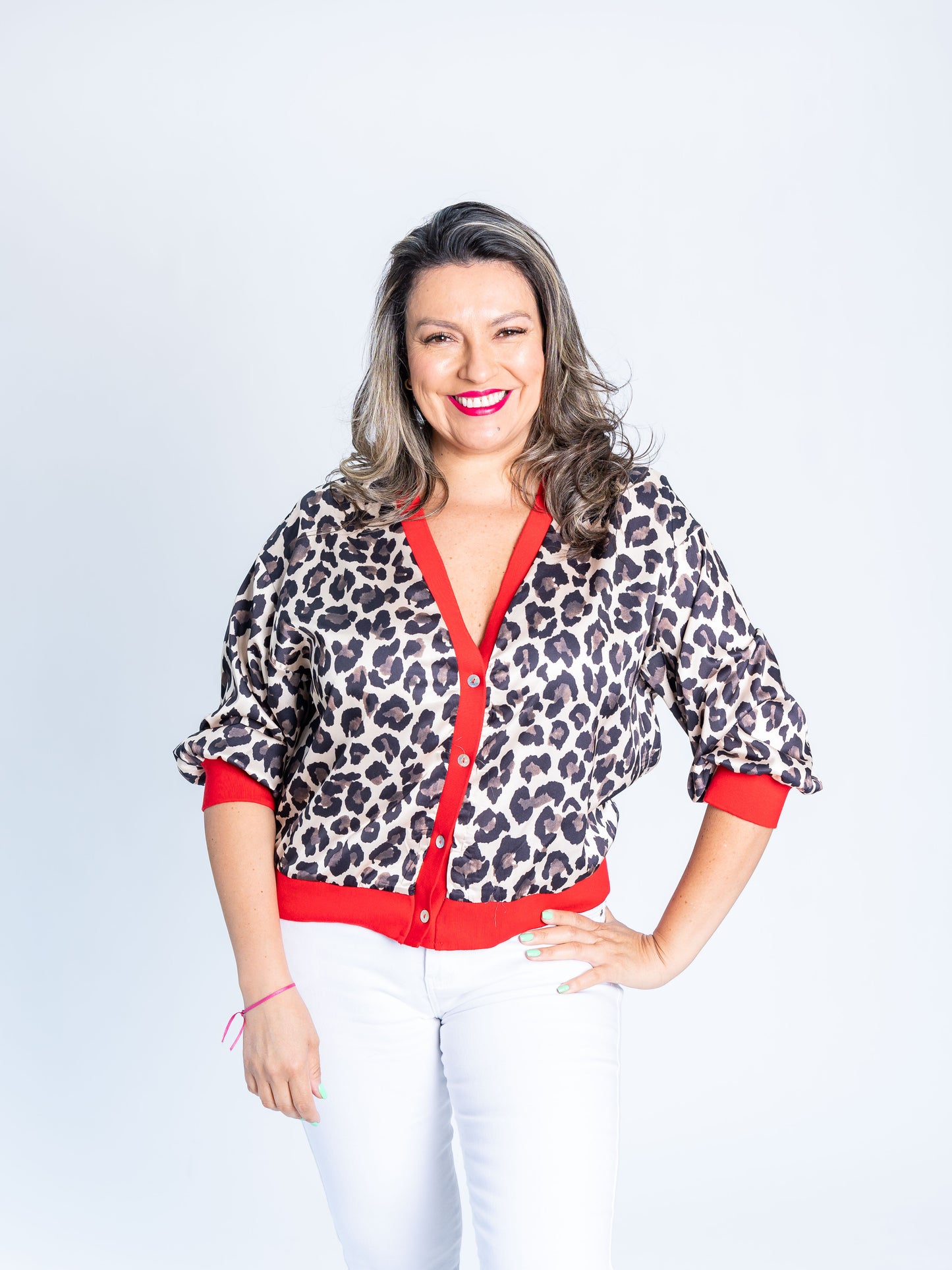 CHAQUETA ANIMAL PRINT BORDE ROJO