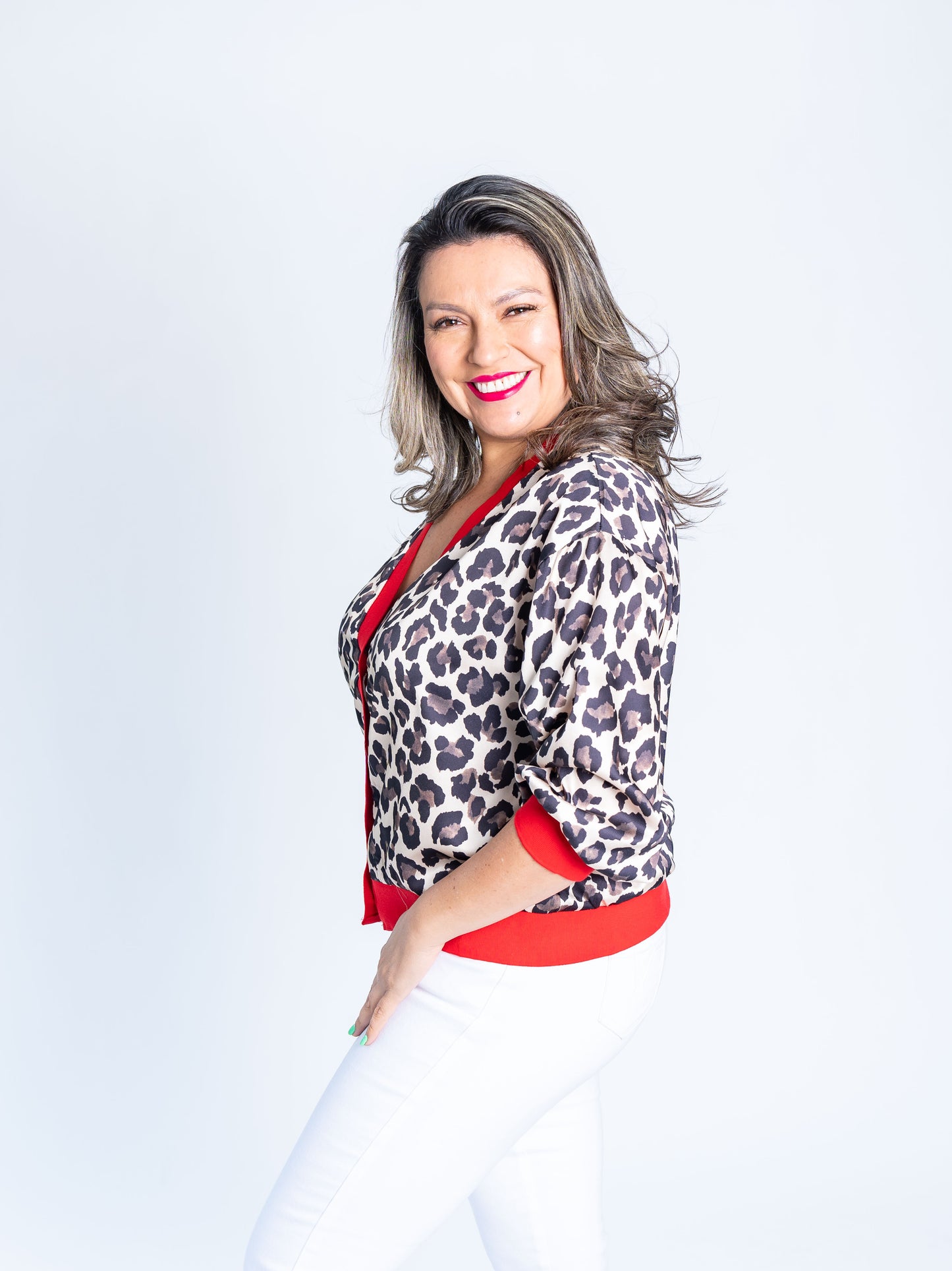 CHAQUETA ANIMAL PRINT BORDE ROJO