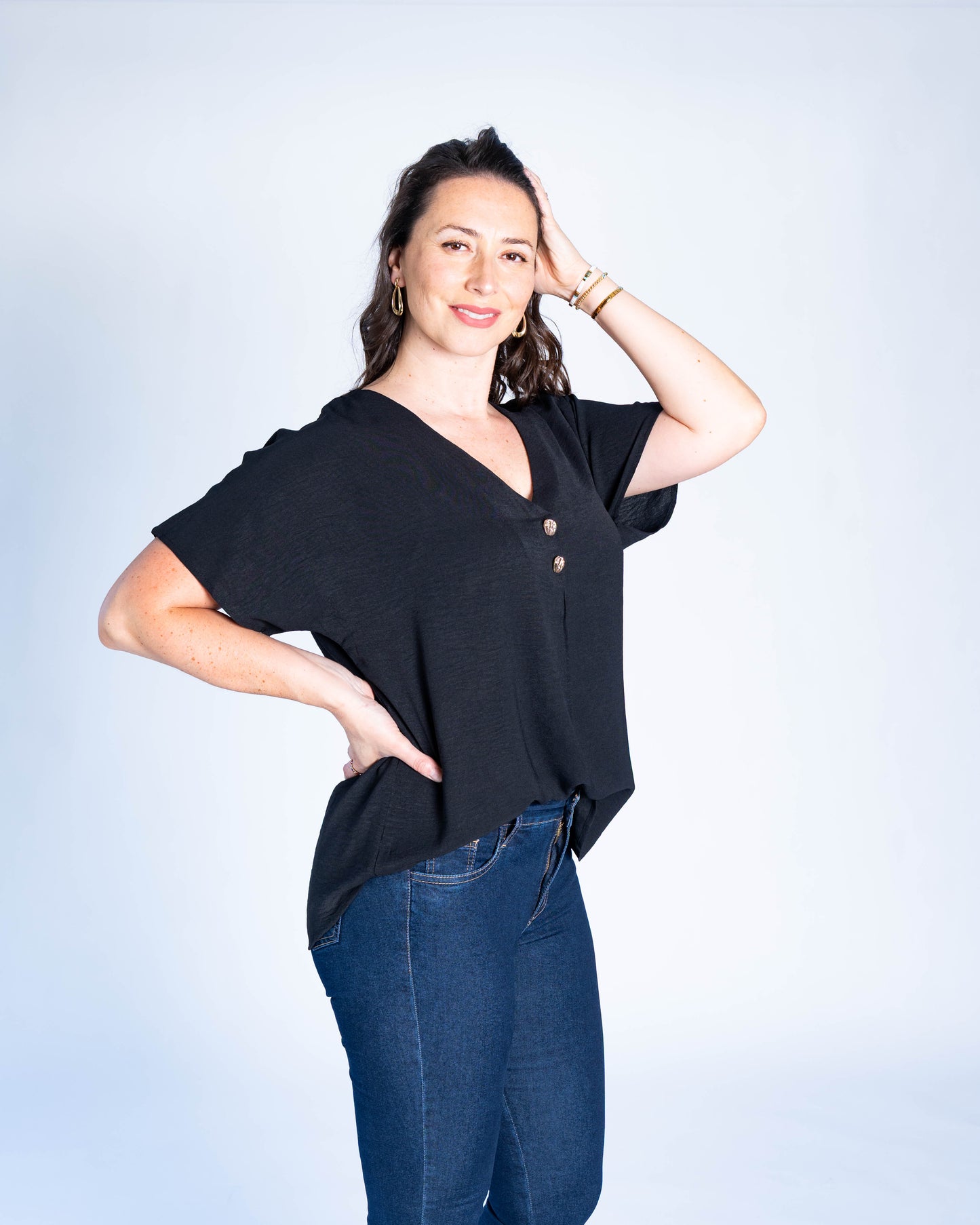 BLUSA AGUSTINA DOS BOTONES NEGRA