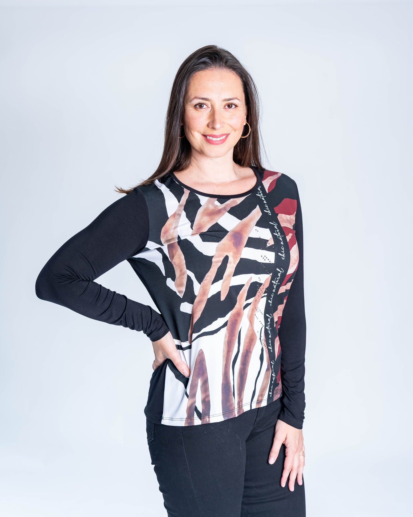 POLERA CHIC NATURAL NEGRA