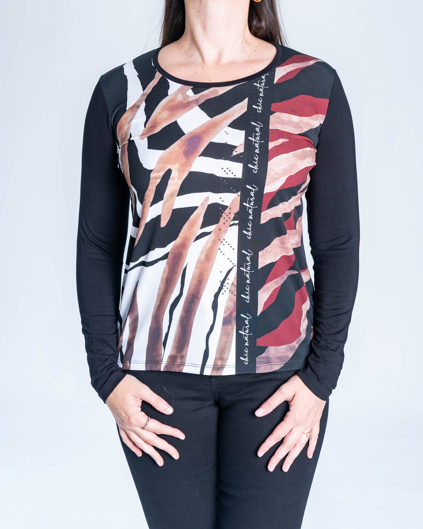 POLERA CHIC NATURAL NEGRA